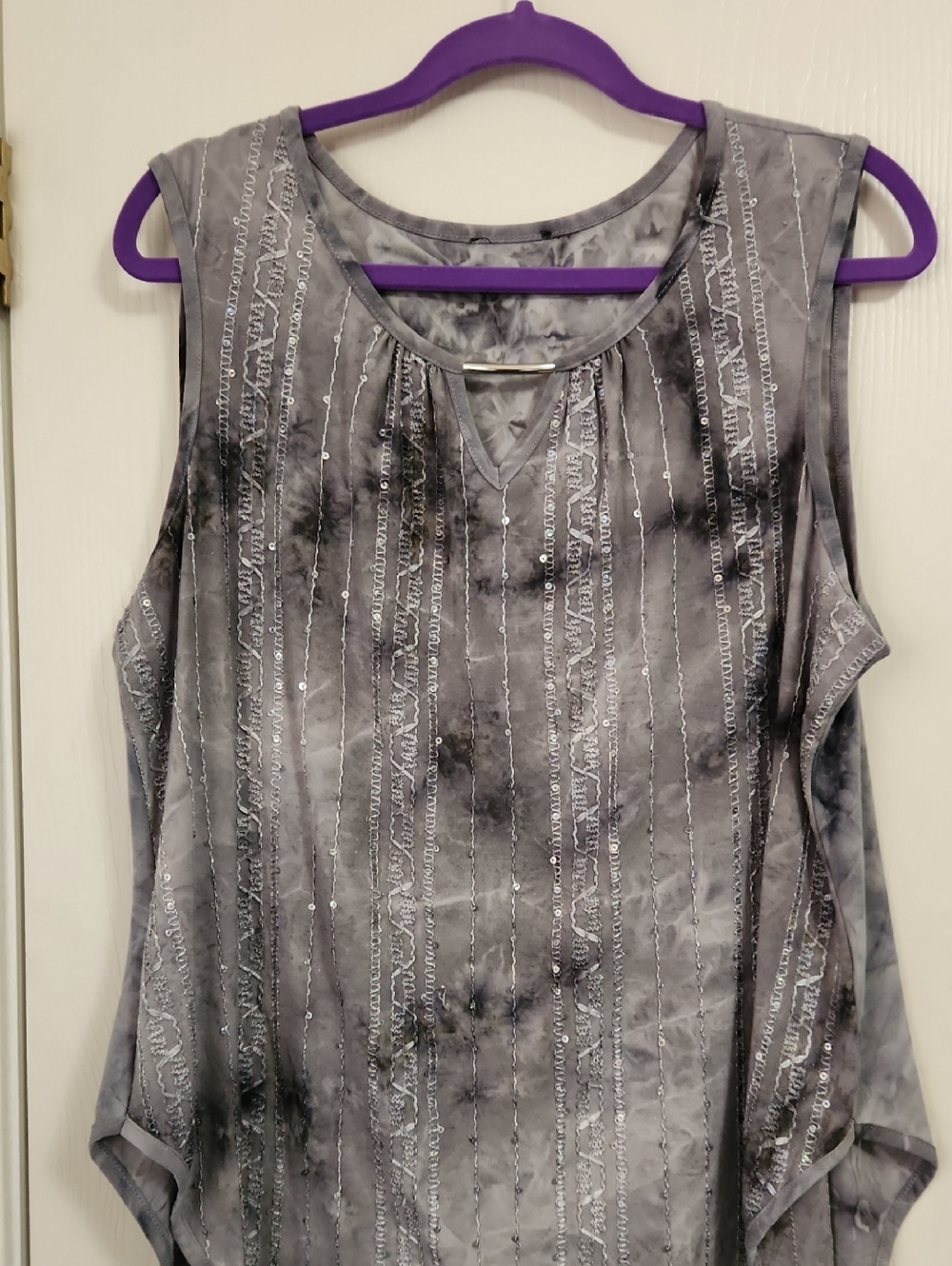 Gray Sleeveless Embellished Tie-Dye Tank Top